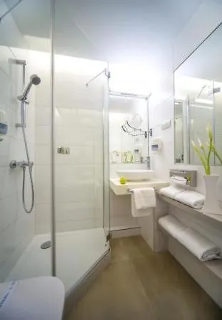 Отель Hotel Sopron 4*