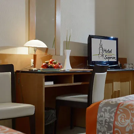Hotel Sopron 4*