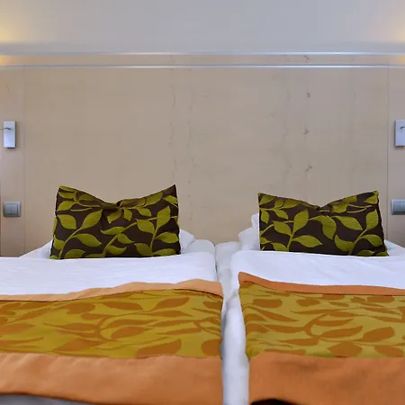 Hotel Sopron Ξενοδοχείο 4*
