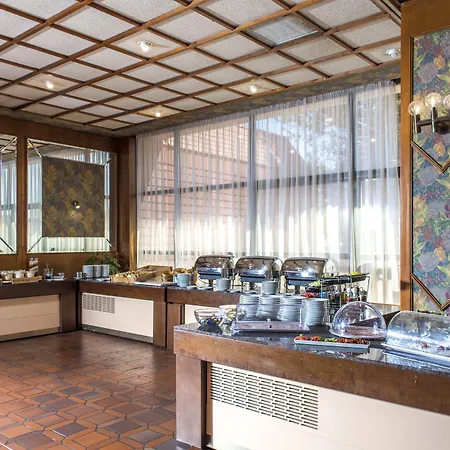 Hotel Sopron Otel 4*