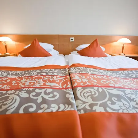 Hotel Sopron 4* Шопрон