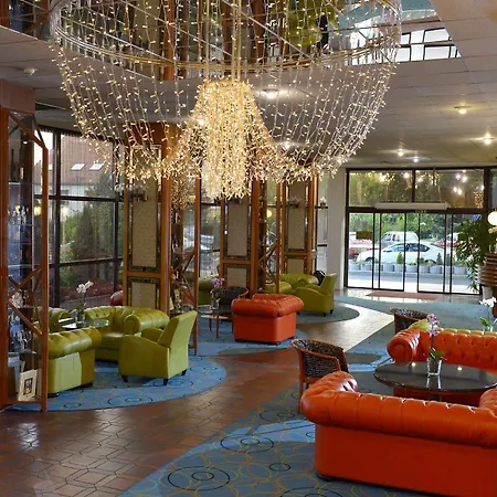 Hotel Sopron מלון סופרון