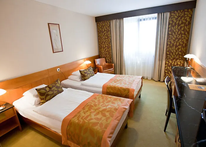 Hotel Sopron Ξενοδοχείο 4*